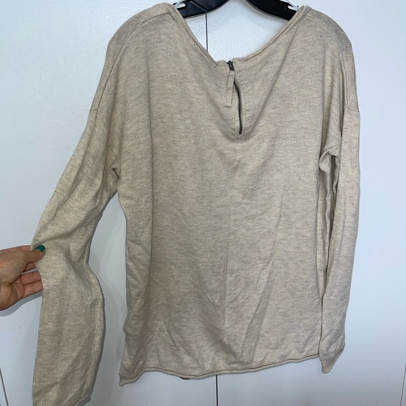 H&M wool blend loose fit sweater - Picture 5 of 8